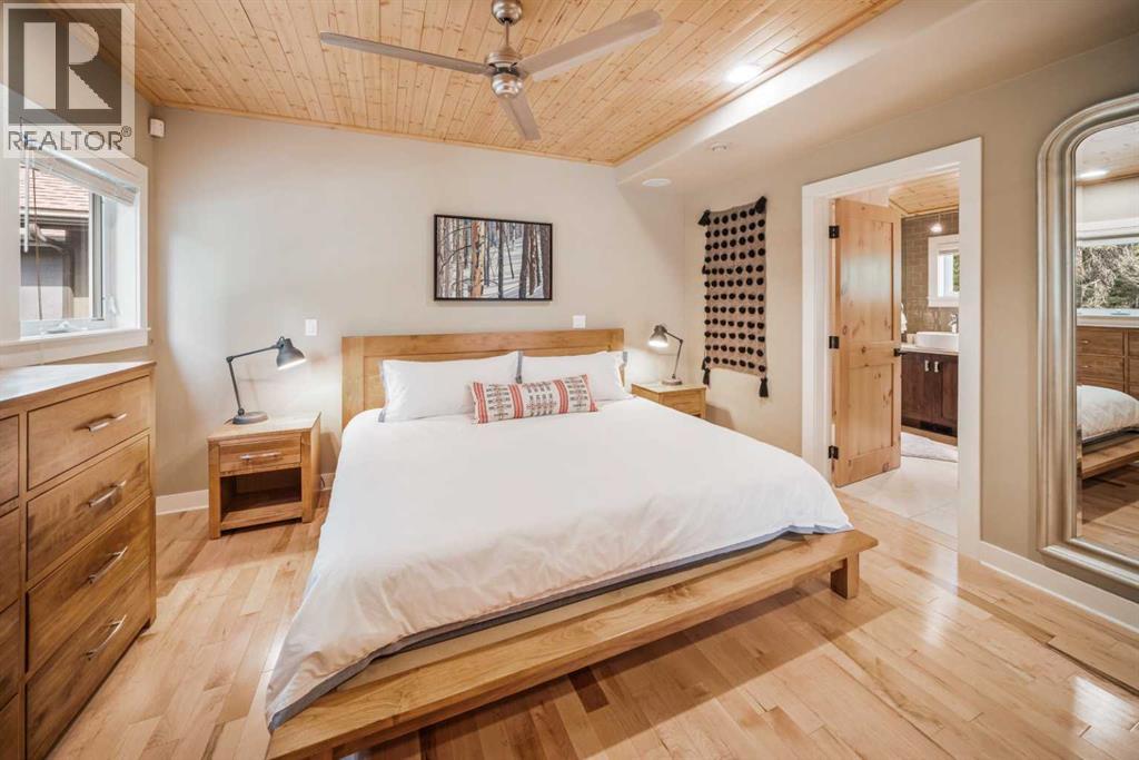 140 Rundle Crescent, Canmore, Alberta  T1W 2L6 - Photo 8 - A2237056