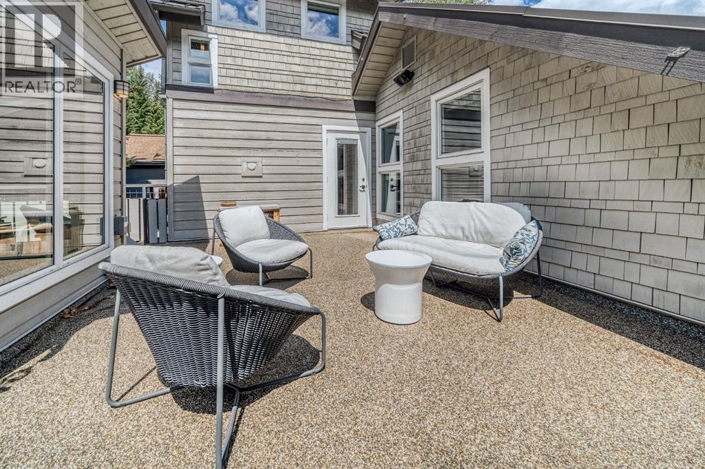 140 Rundle Crescent, Canmore, Alberta  T1W 2L6 - Photo 16 - A2237056