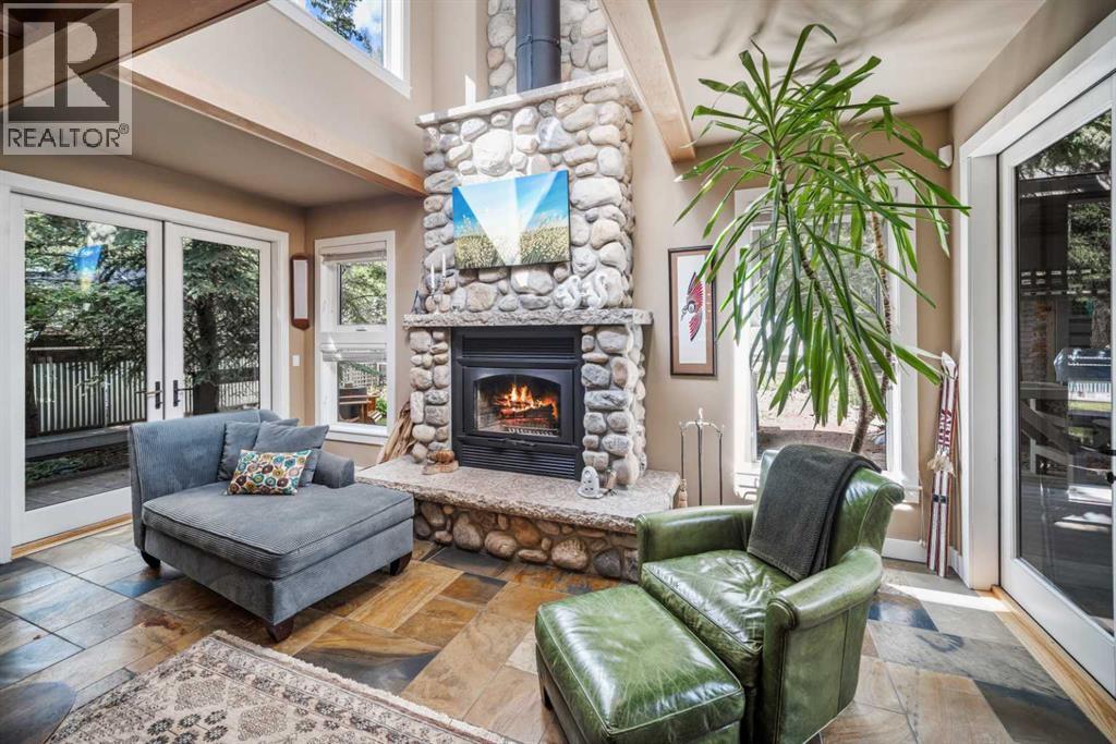 140 Rundle Crescent, Canmore, Alberta  T1W 2L6 - Photo 2 - A2237056