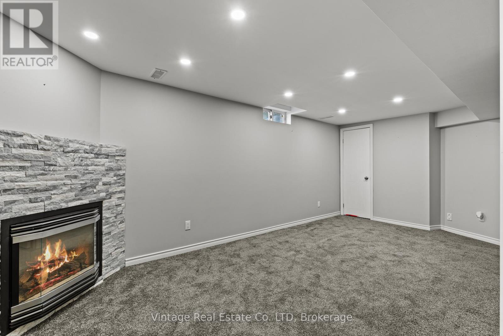 31 Remigio Court, Thorold, Ontario  L2V 5A1 - Photo 16 - X12468608