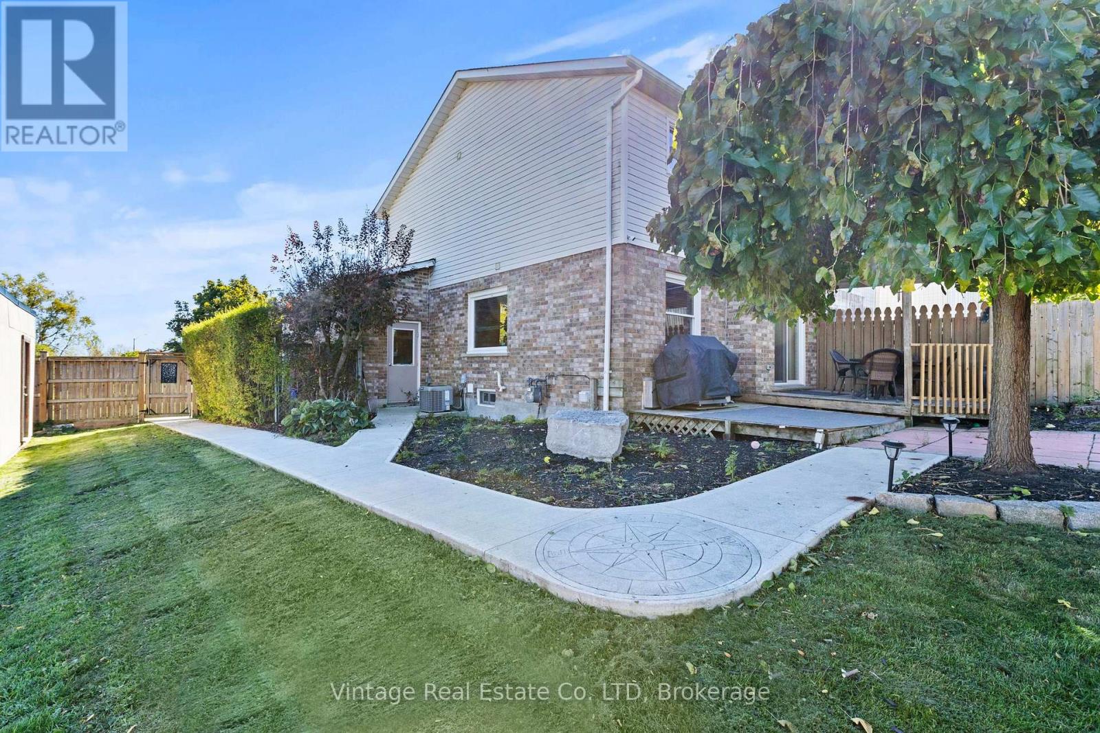 31 Remigio Court, Thorold, Ontario  L2V 5A1 - Photo 25 - X12468608