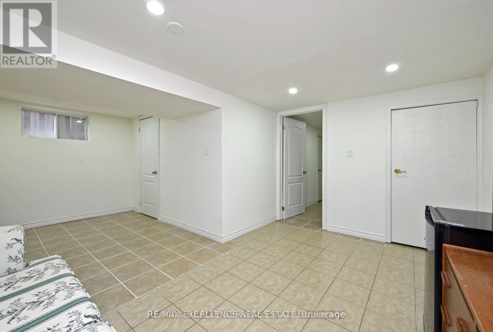 115 Beattie Avenue, New Tecumseth, Ontario  L9K 1C3 - Photo 17 - N12468493