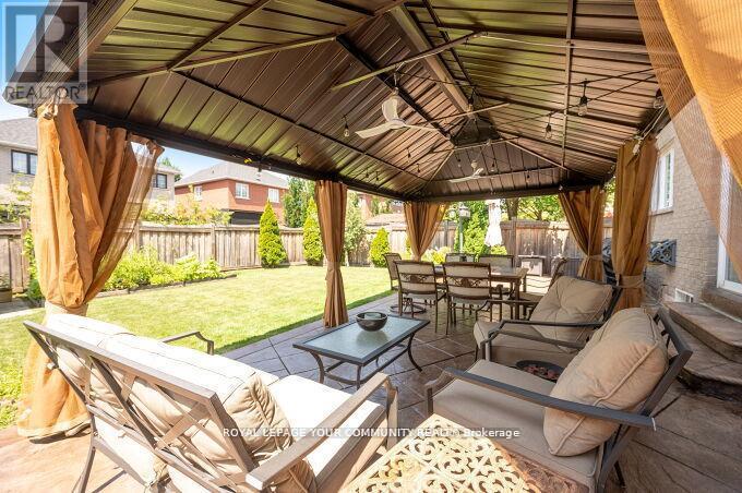 40 Barberry Crescent, Richmond Hill, Ontario  L4E 4S4 - Photo 45 - N12468494