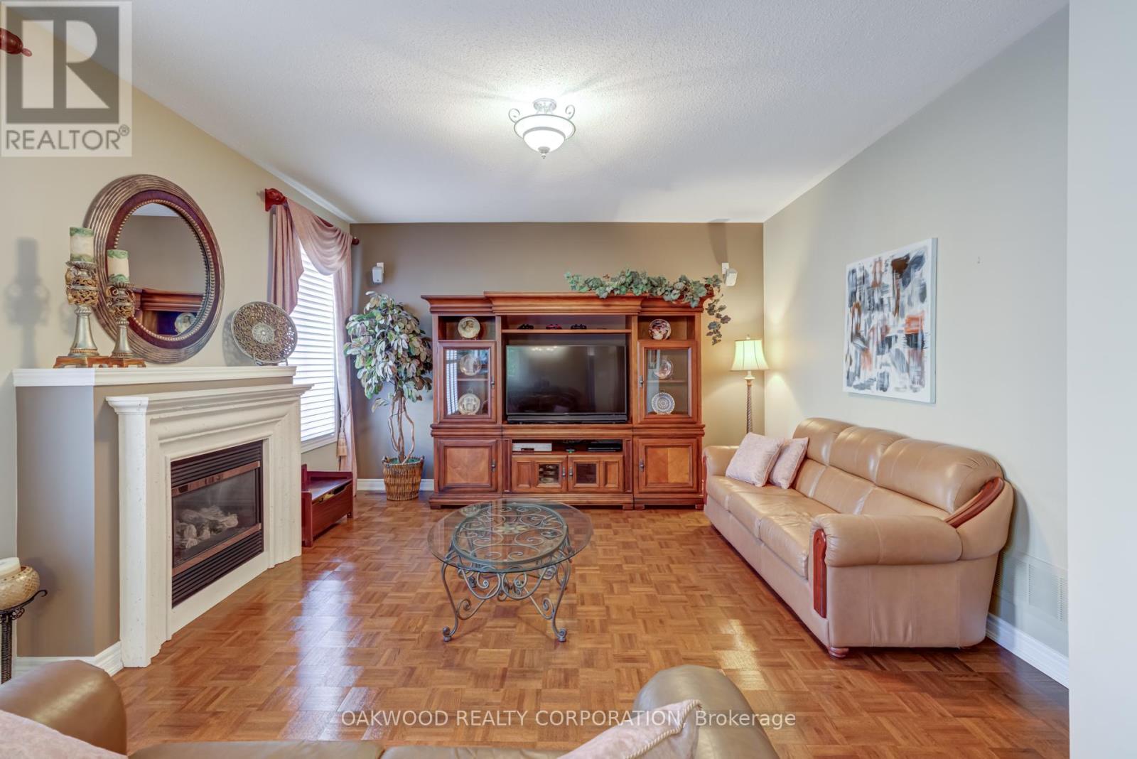 176 Saint Francis Avenue, Vaughan, Ontario  L4H 3E4 - Photo 12 - N12468497