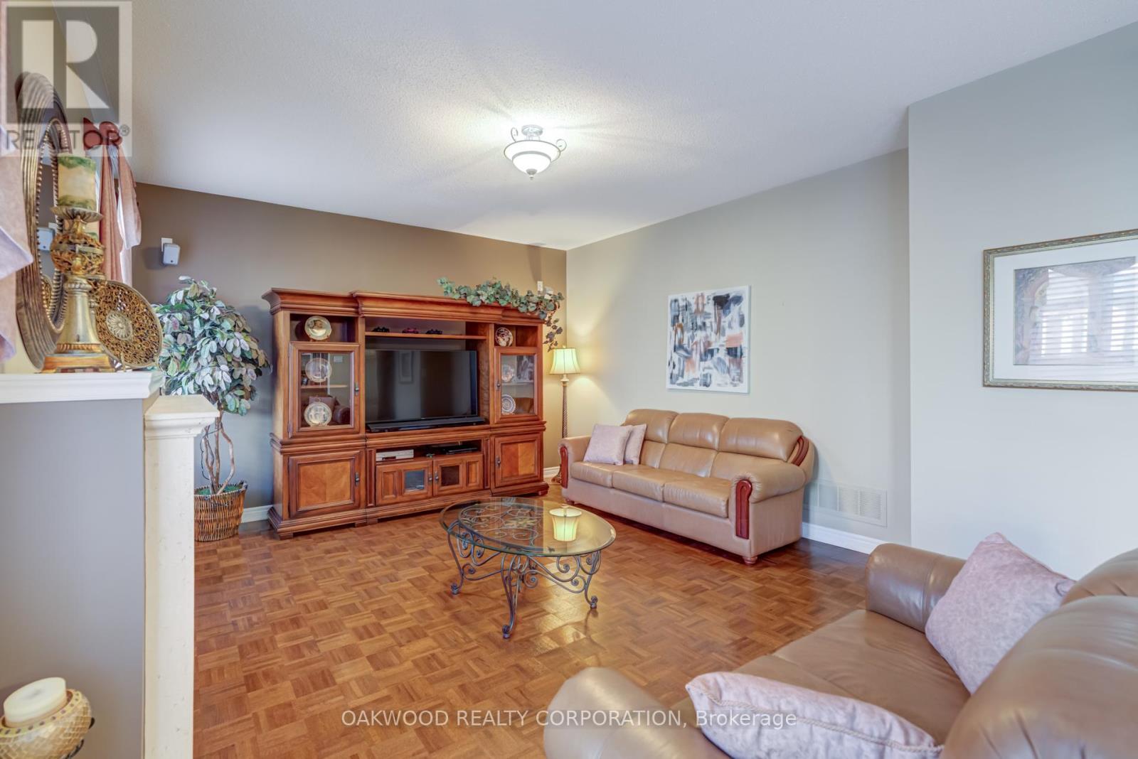 176 Saint Francis Avenue, Vaughan, Ontario  L4H 3E4 - Photo 13 - N12468497