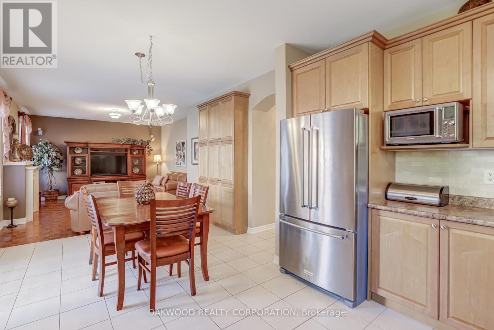 176 Saint Francis Avenue, Vaughan, Ontario  L4H 3E4 - Photo 21 - N12468497