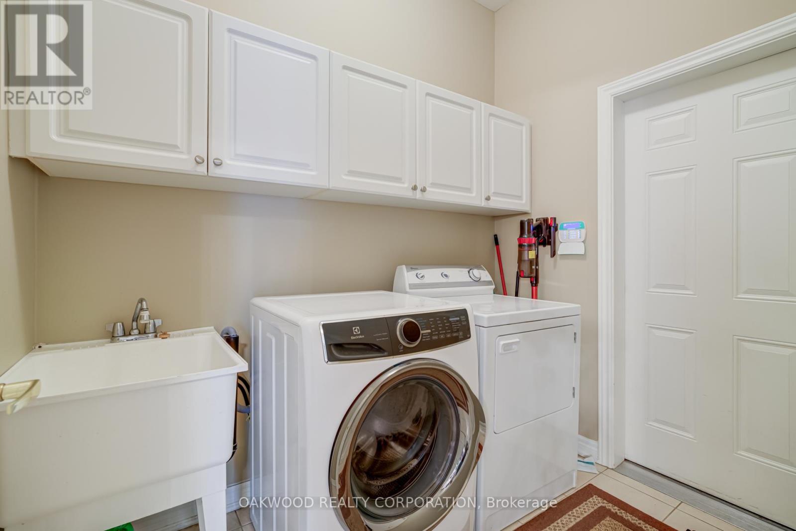 176 Saint Francis Avenue, Vaughan, Ontario  L4H 3E4 - Photo 24 - N12468497