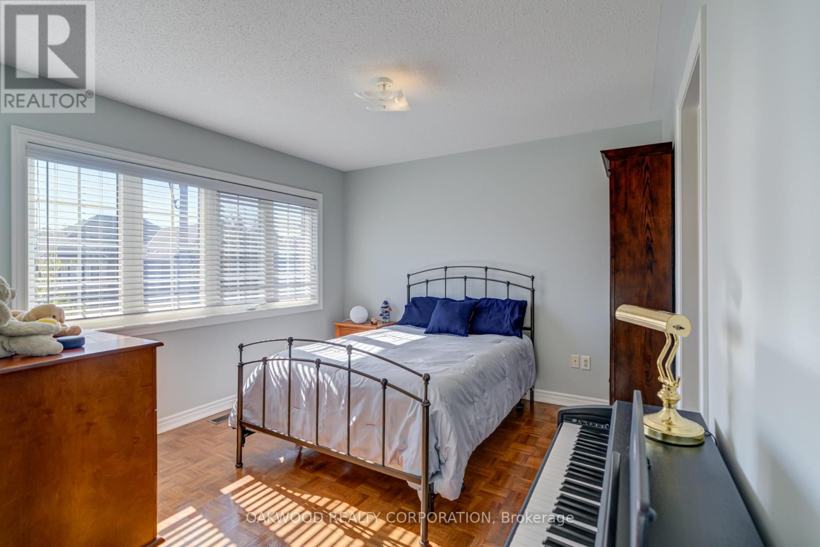 176 Saint Francis Avenue, Vaughan, Ontario  L4H 3E4 - Photo 38 - N12468497