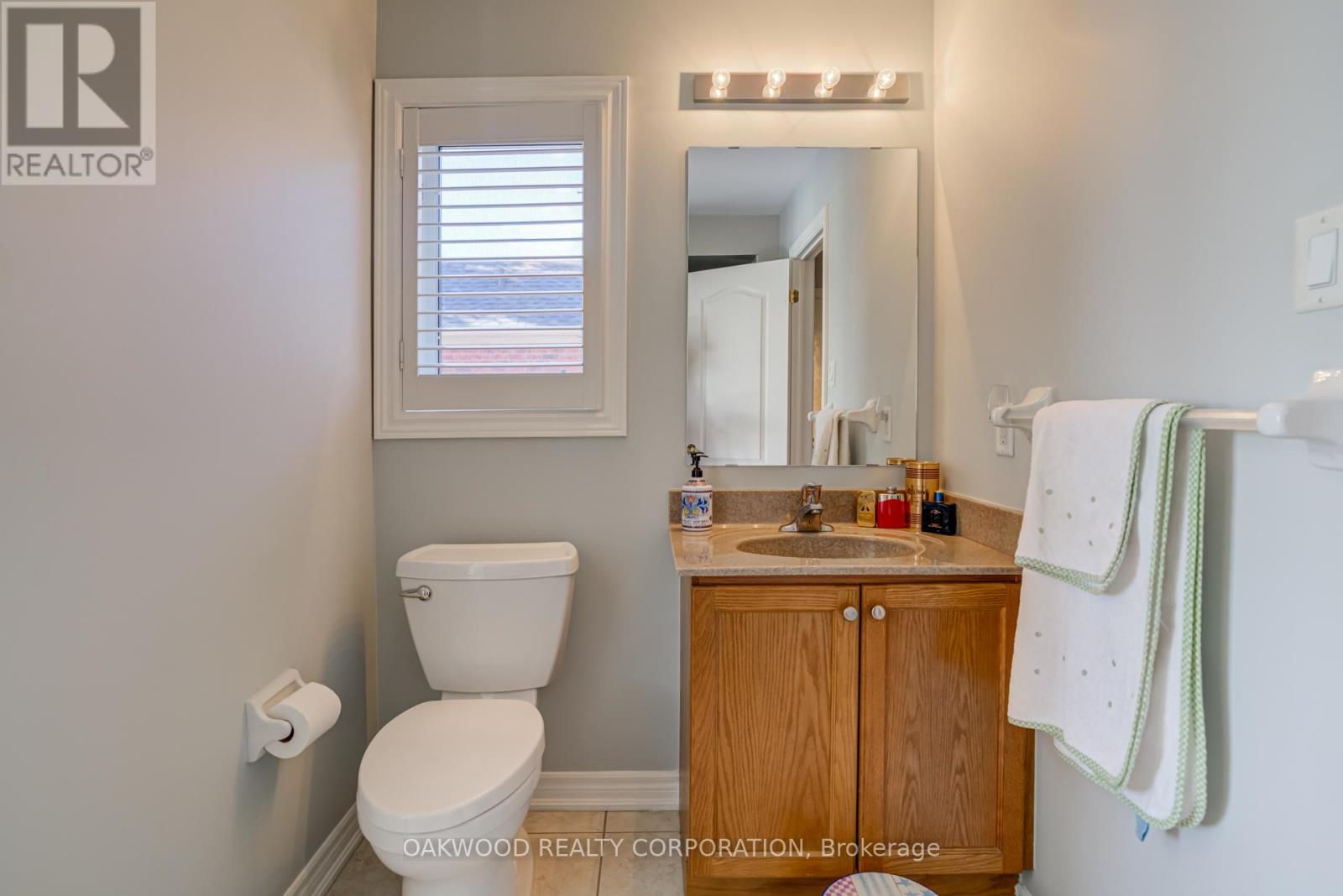 176 Saint Francis Avenue, Vaughan, Ontario  L4H 3E4 - Photo 42 - N12468497