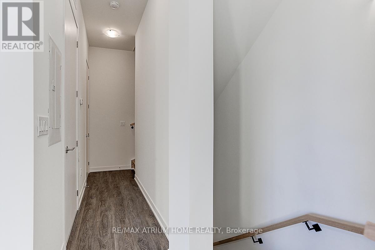 1103 - 12 David Eyer Road, Richmond Hill, Ontario  L4S 0N3 - Photo 18 - N12468525