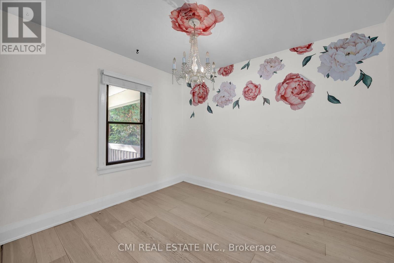 153 Clarence Street, Vaughan, Ontario  L4L 1L4 - Photo 18 - N12468529