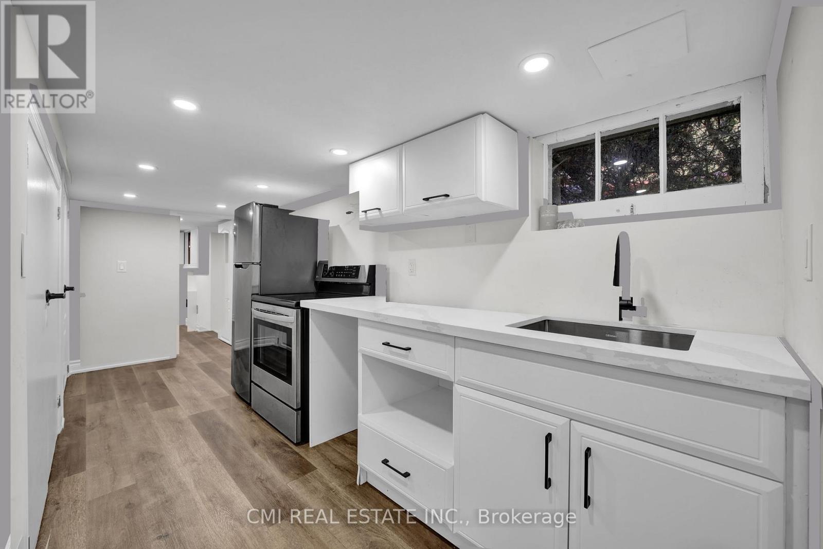 153 Clarence Street, Vaughan, Ontario  L4L 1L4 - Photo 30 - N12468529