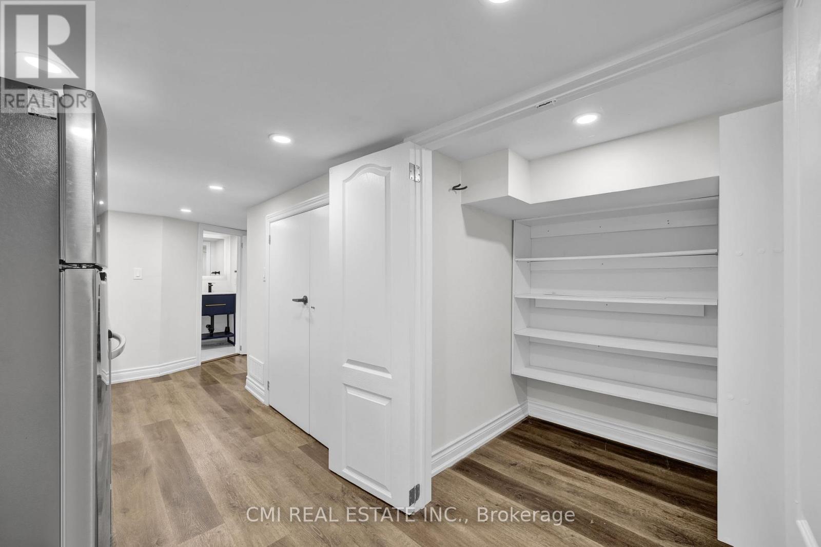 153 Clarence Street, Vaughan, Ontario  L4L 1L4 - Photo 31 - N12468529