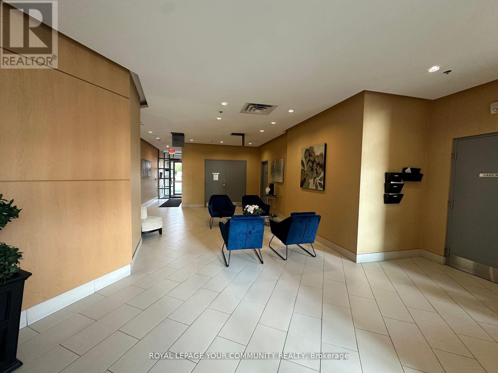 309 - 7730 Kipling Avenue, Vaughan, Ontario  L4L 1Y9 - Photo 4 - N12468580