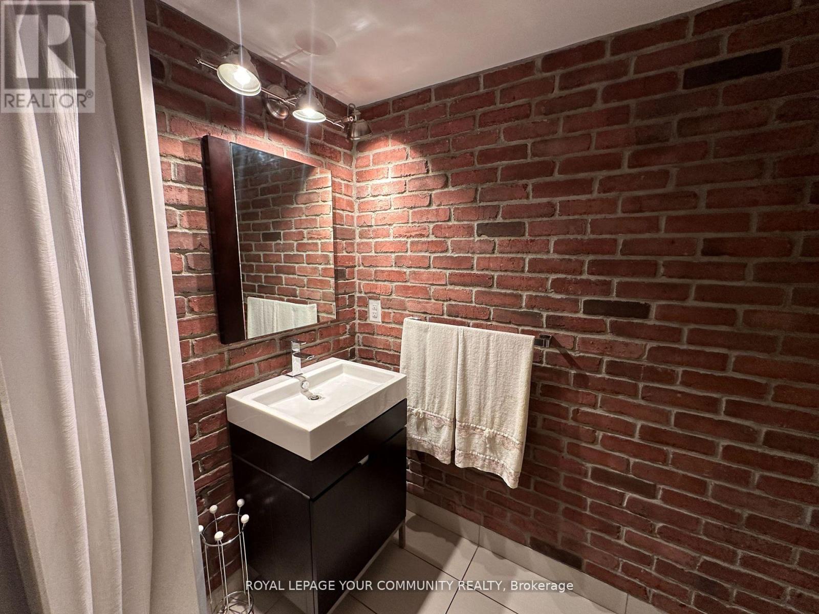 309 - 7730 Kipling Avenue, Vaughan, Ontario  L4L 1Y9 - Photo 8 - N12468580