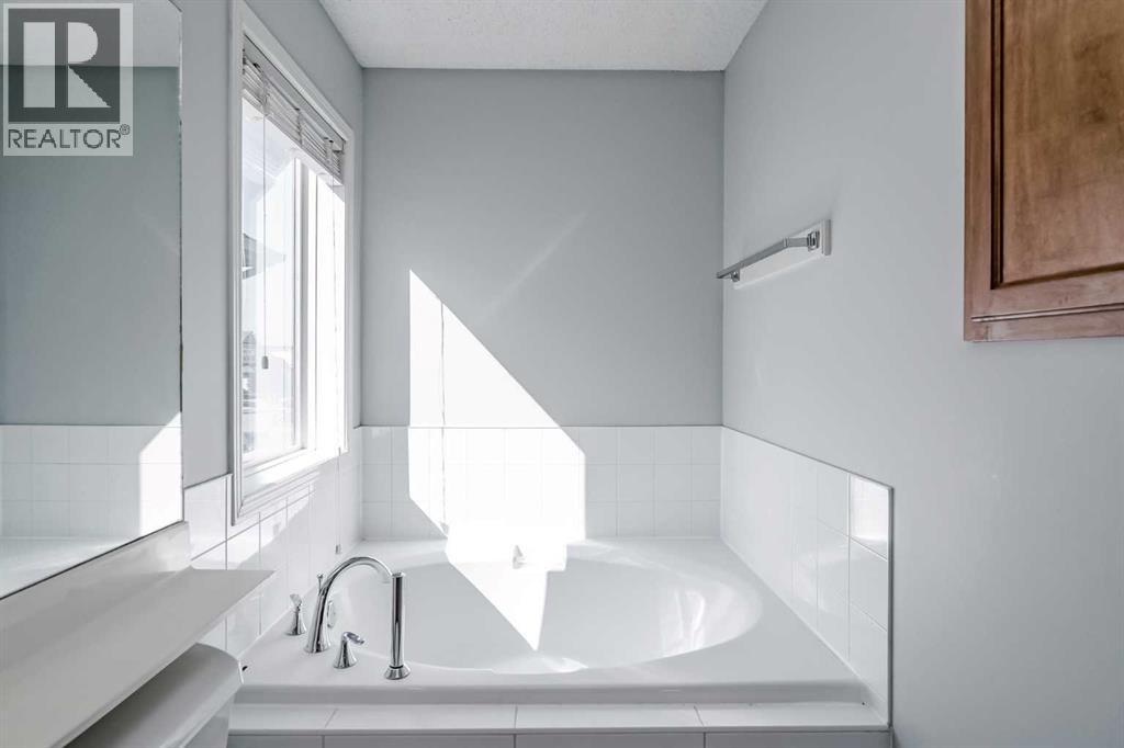 198 New Brighton Circle Se, Calgary, Alberta  T2Z 4B4 - Photo 28 - A2253964