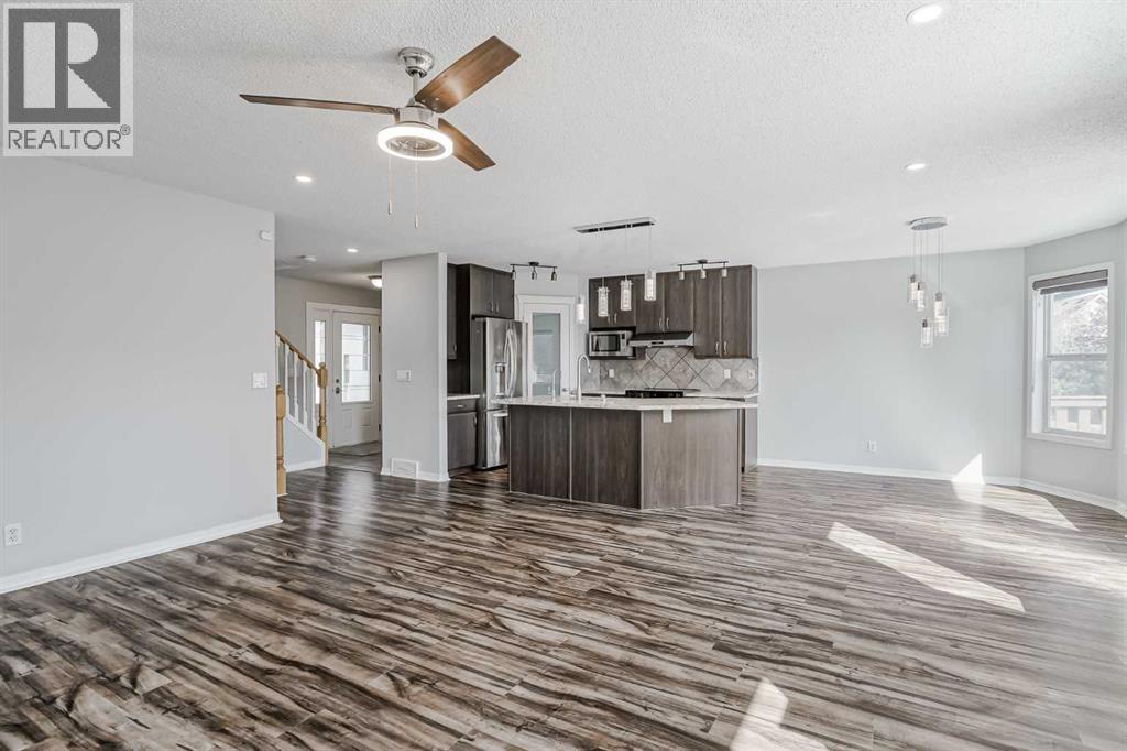 198 New Brighton Circle Se, Calgary, Alberta  T2Z 4B4 - Photo 9 - A2253964