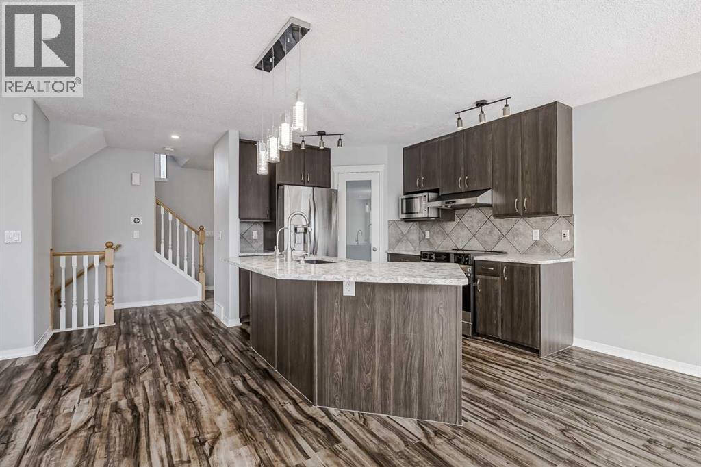 198 New Brighton Circle Se, Calgary, Alberta  T2Z 4B4 - Photo 5 - A2253964
