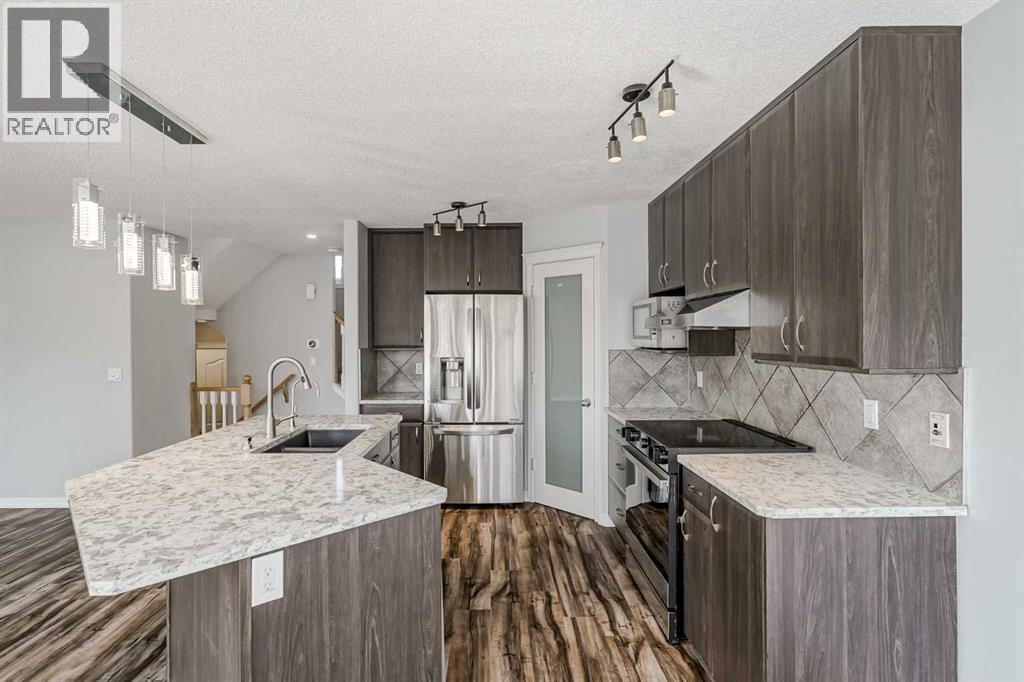 198 New Brighton Circle Se, Calgary, Alberta  T2Z 4B4 - Photo 6 - A2253964