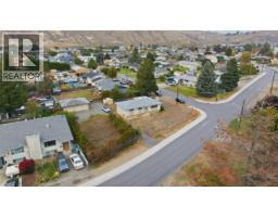 1838 Fleetwood Avenue, kamloops, British Columbia