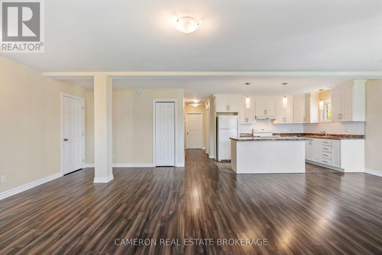 A - 1232 Cumberland Street, Cornwall, Ontario  K6J 4K5 - Photo 11 - X12401491