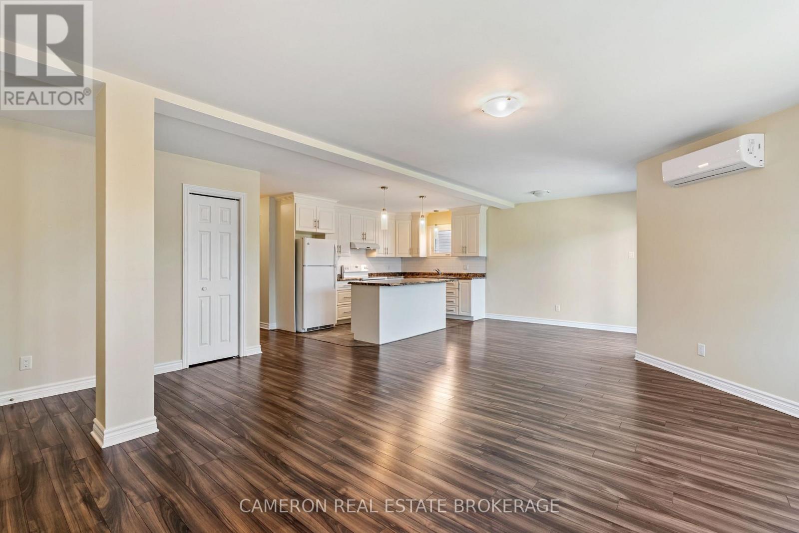 A - 1232 Cumberland Street, Cornwall, Ontario  K6J 4K5 - Photo 8 - X12401491