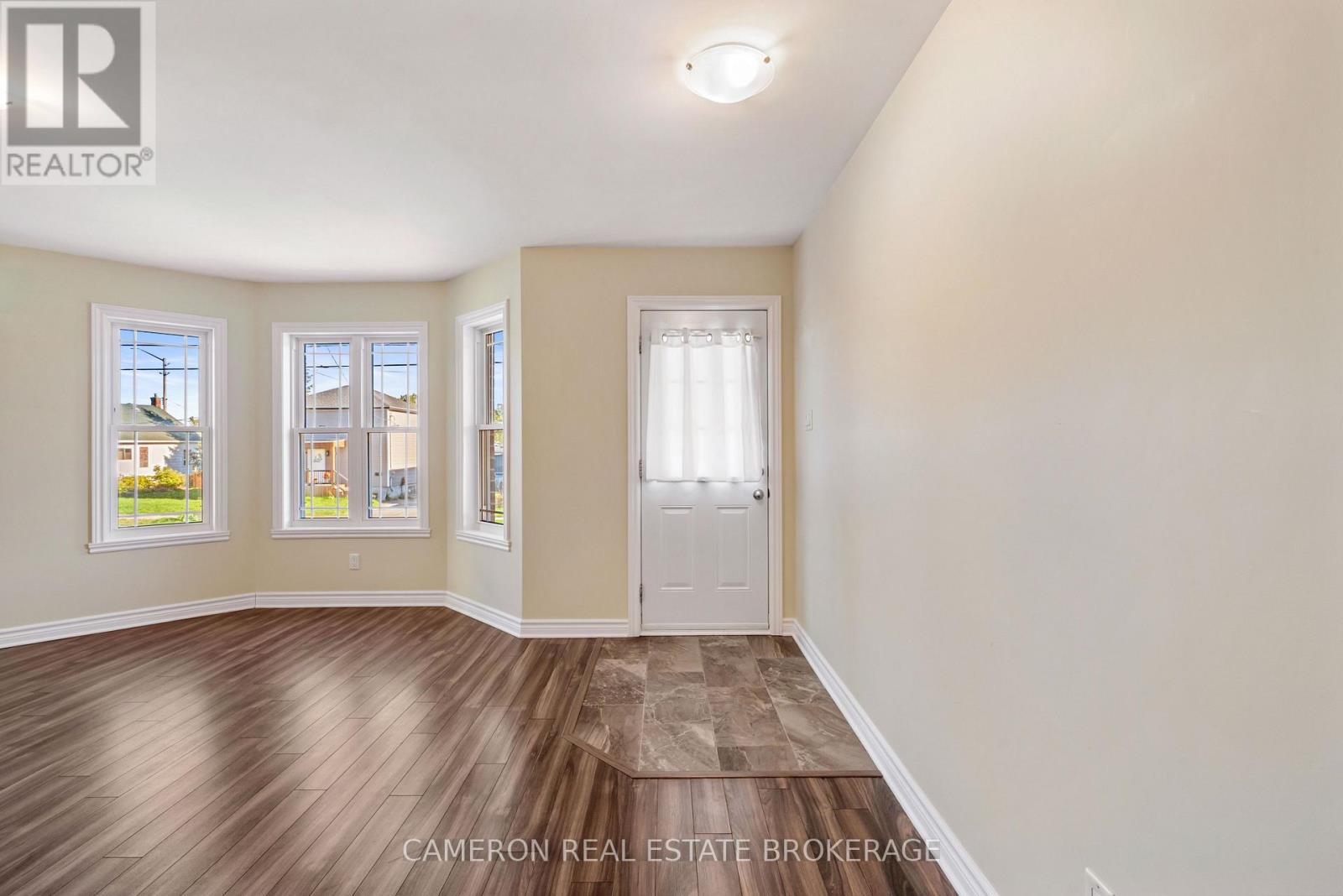A - 1232 Cumberland Street, Cornwall, Ontario  K6J 4K5 - Photo 7 - X12401491