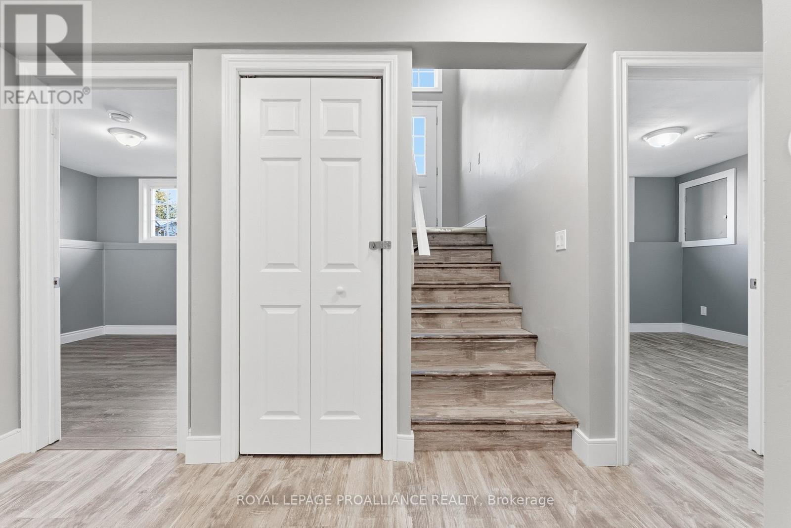 6 Lake Court, Belleville, Ontario  K8P 5M8 - Photo 21 - X12468614