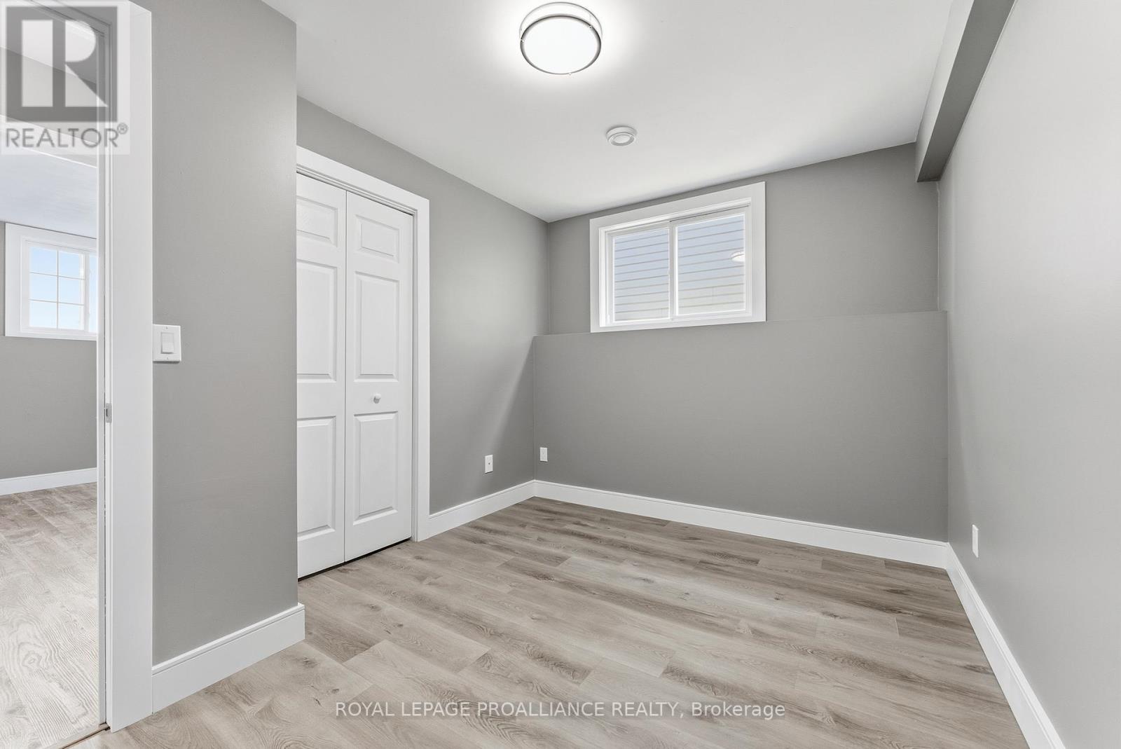 6 Lake Court, Belleville, Ontario  K8P 5M8 - Photo 25 - X12468614