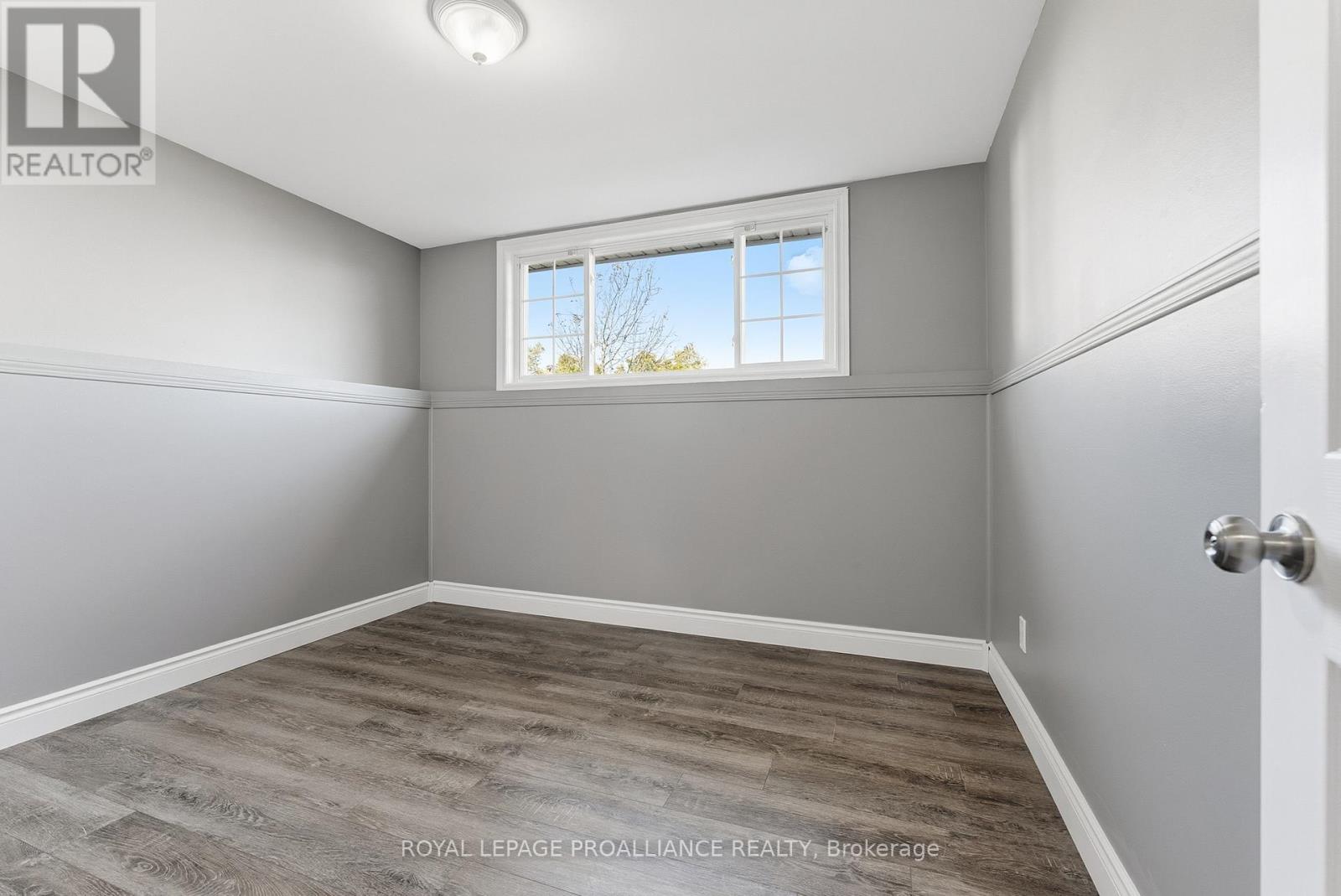 6 Lake Court, Belleville, Ontario  K8P 5M8 - Photo 26 - X12468614