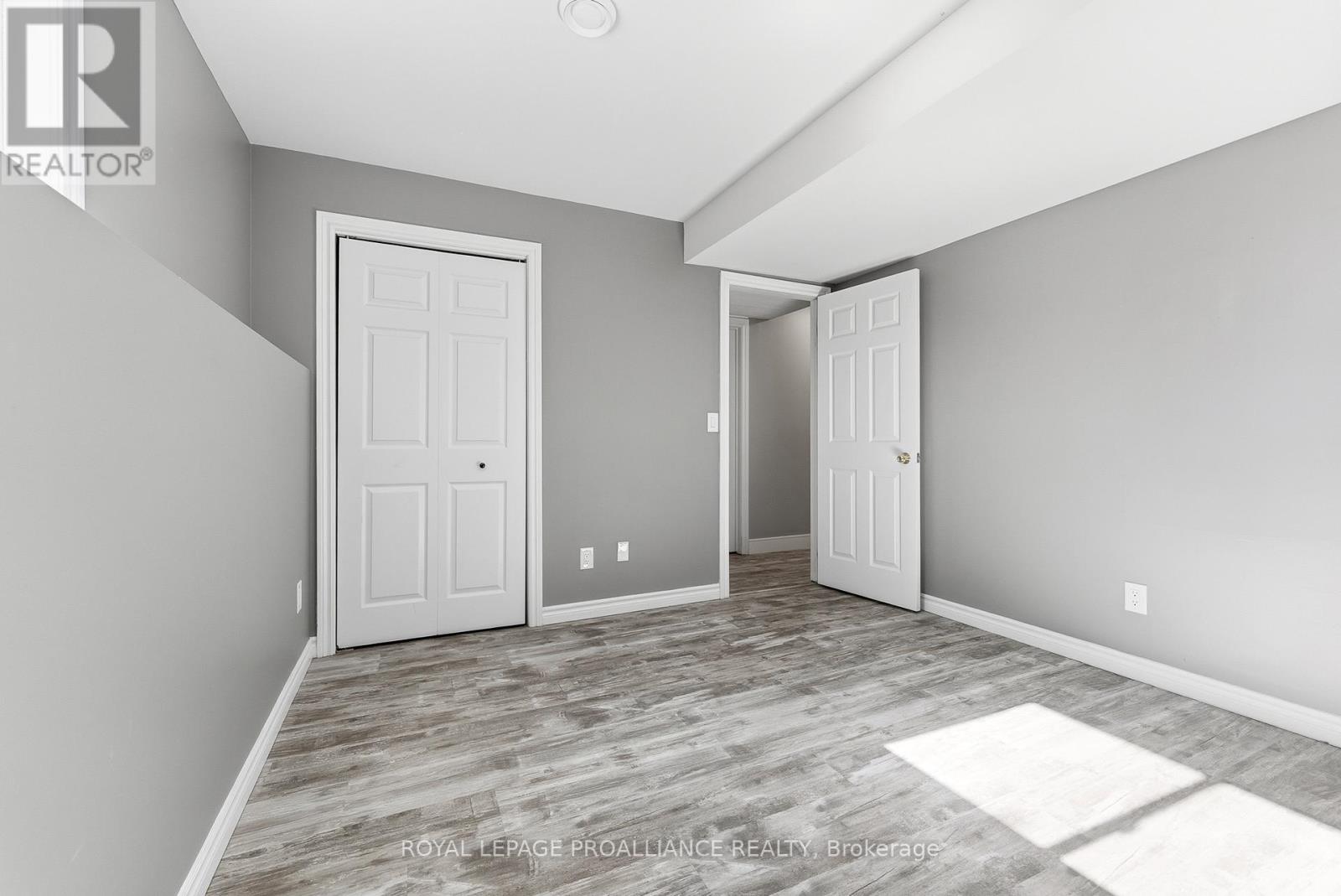 6 Lake Court, Belleville, Ontario  K8P 5M8 - Photo 28 - X12468614