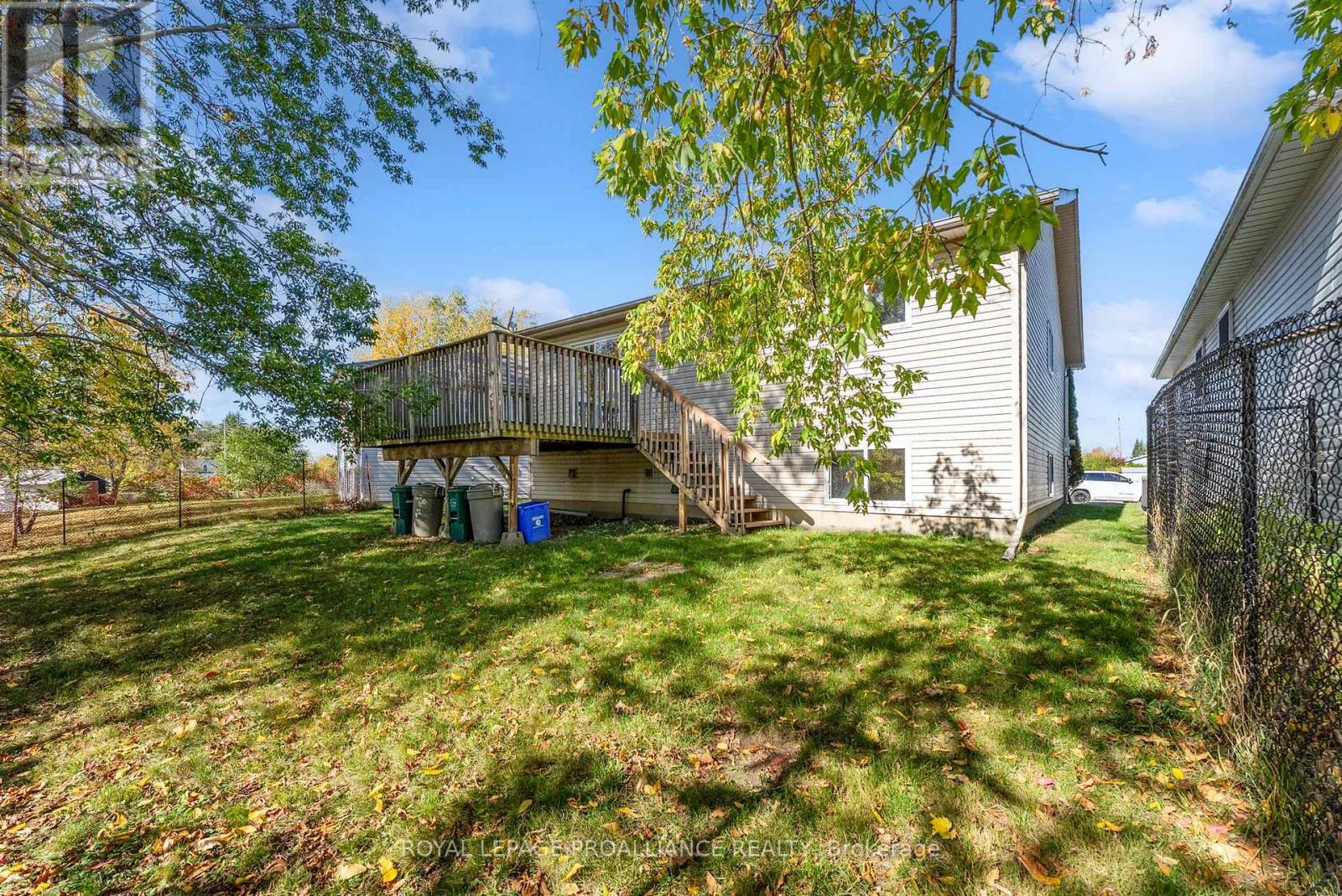 6 Lake Court, Belleville, Ontario  K8P 5M8 - Photo 34 - X12468614