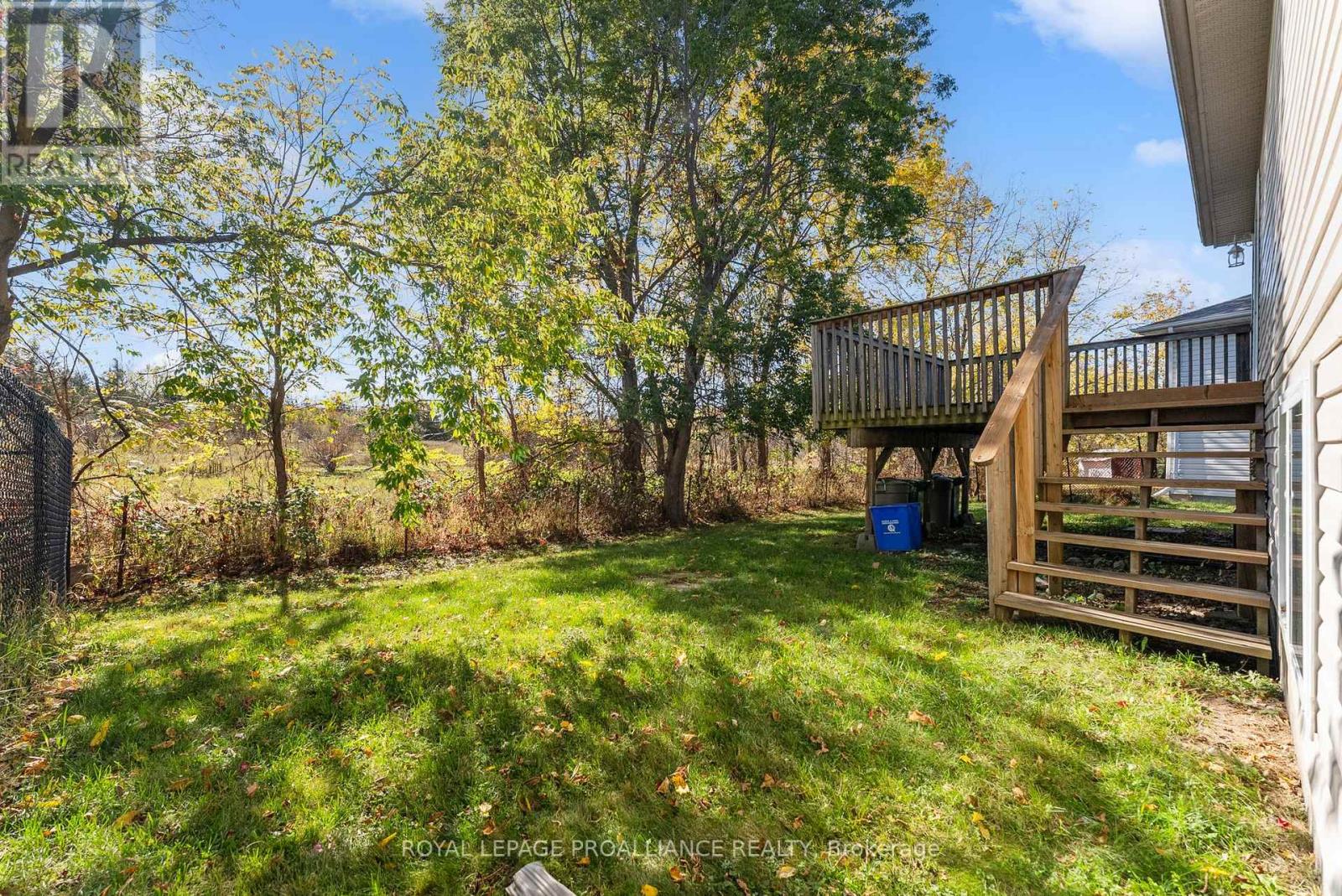 6 Lake Court, Belleville, Ontario  K8P 5M8 - Photo 38 - X12468614