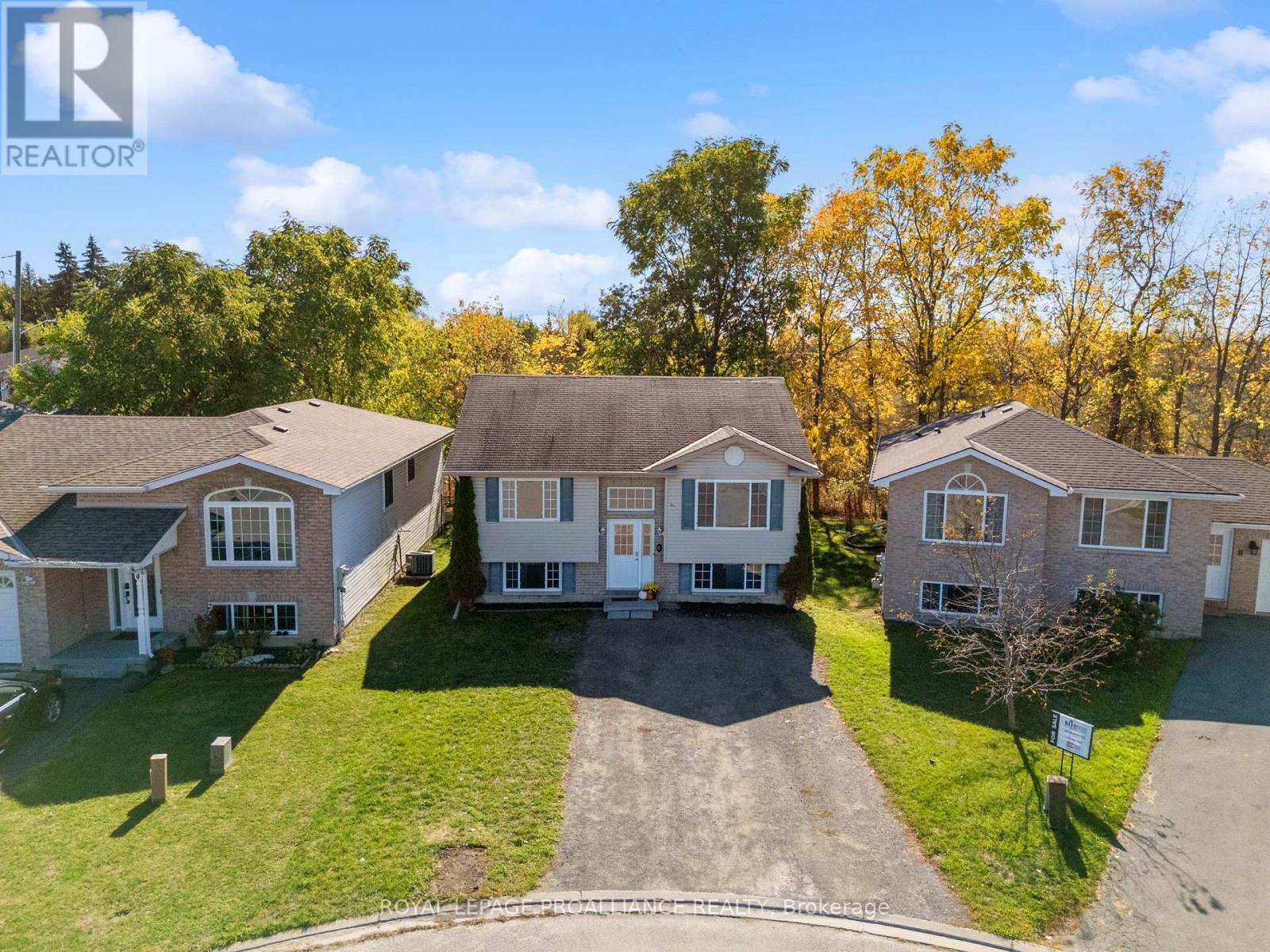 6 Lake Court, Belleville, Ontario  K8P 5M8 - Photo 39 - X12468614