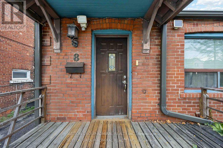 8 Cobalt Street, Toronto, Ontario  M6M 2K2 - Photo 4 - W12468455