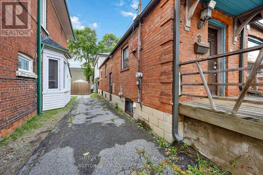 8 Cobalt Street, Toronto, Ontario  M6M 2K2 - Photo 5 - W12468455