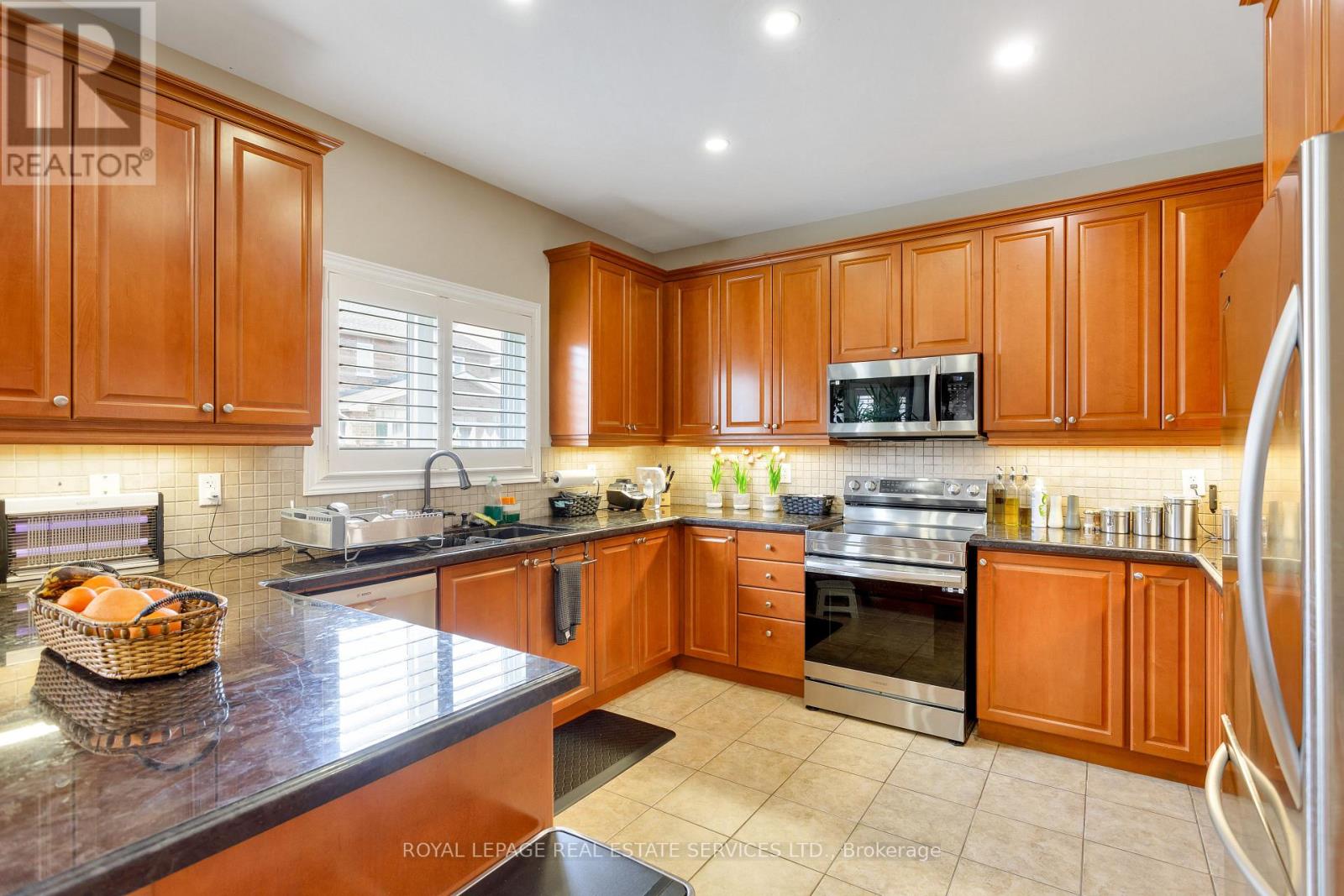 3137 Countess Crescent, Mississauga, Ontario  L5M 0E1 - Photo 13 - W12468492