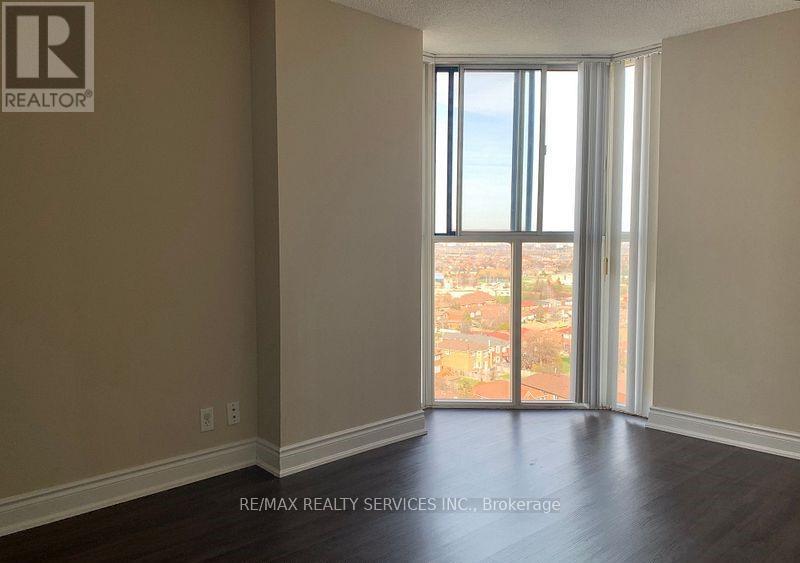 1412 - 35 Trailwood Drive N, Mississauga, Ontario  L4Z 3L6 - Photo 9 - W12468512