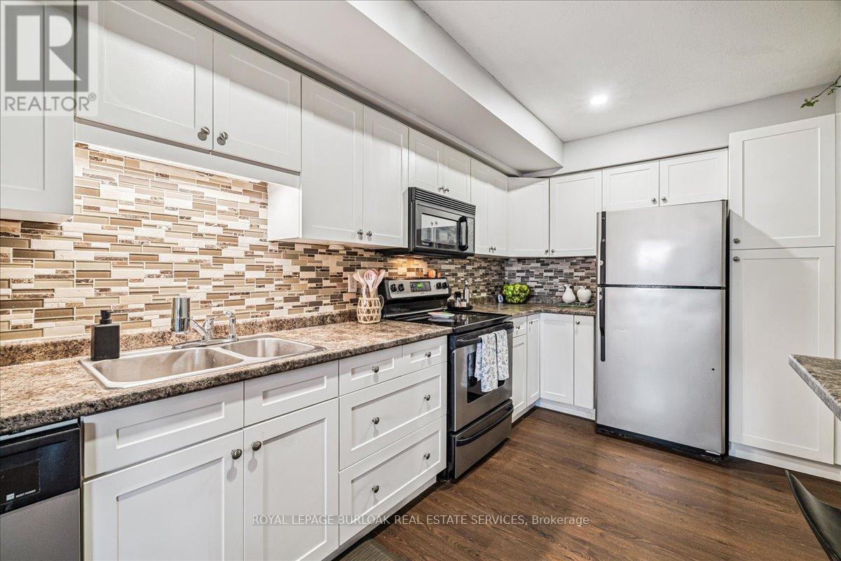 18 - 5088 New Street, Burlington, Ontario  L7L 1V1 - Photo 13 - W12468520