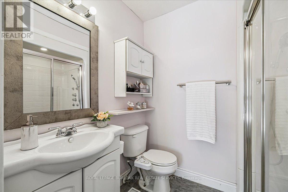 18 - 5088 New Street, Burlington, Ontario  L7L 1V1 - Photo 16 - W12468520