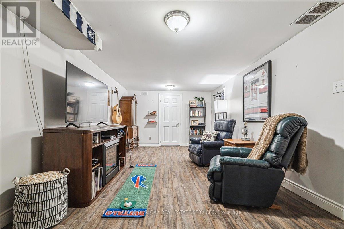 18 - 5088 New Street, Burlington, Ontario  L7L 1V1 - Photo 20 - W12468520
