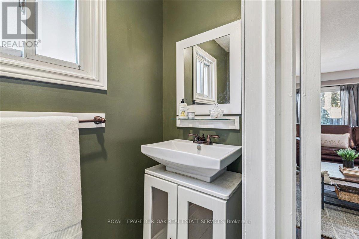 18 - 5088 New Street, Burlington, Ontario  L7L 1V1 - Photo 5 - W12468520