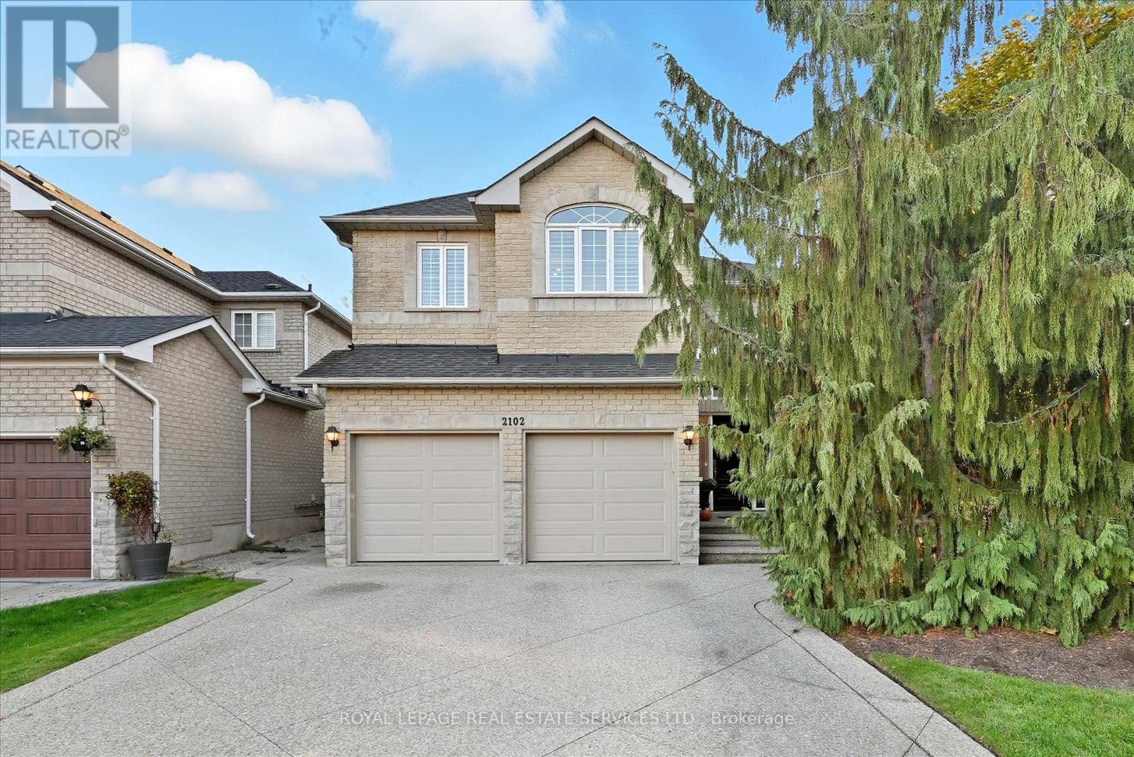 2102 CHATSWORTH AVENUE, Oakville, Ontario