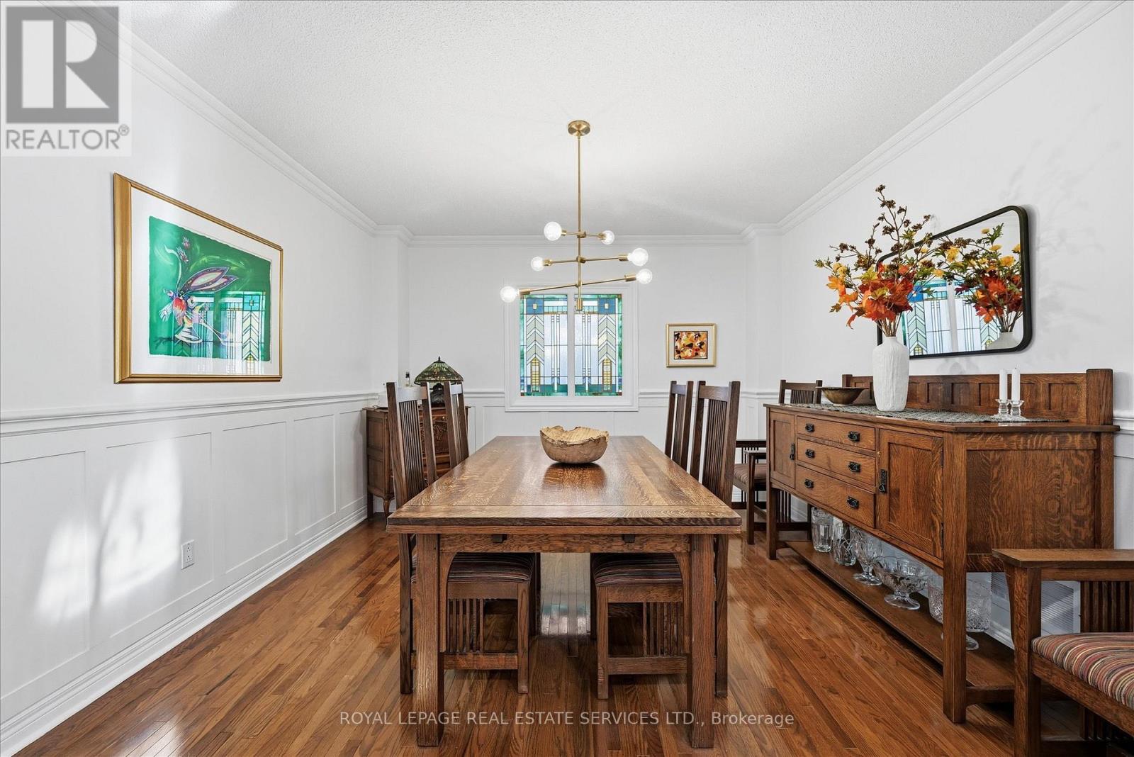 2102 Chatsworth Avenue, Oakville, Ontario  L6M 3X3 - Photo 11 - W12468532