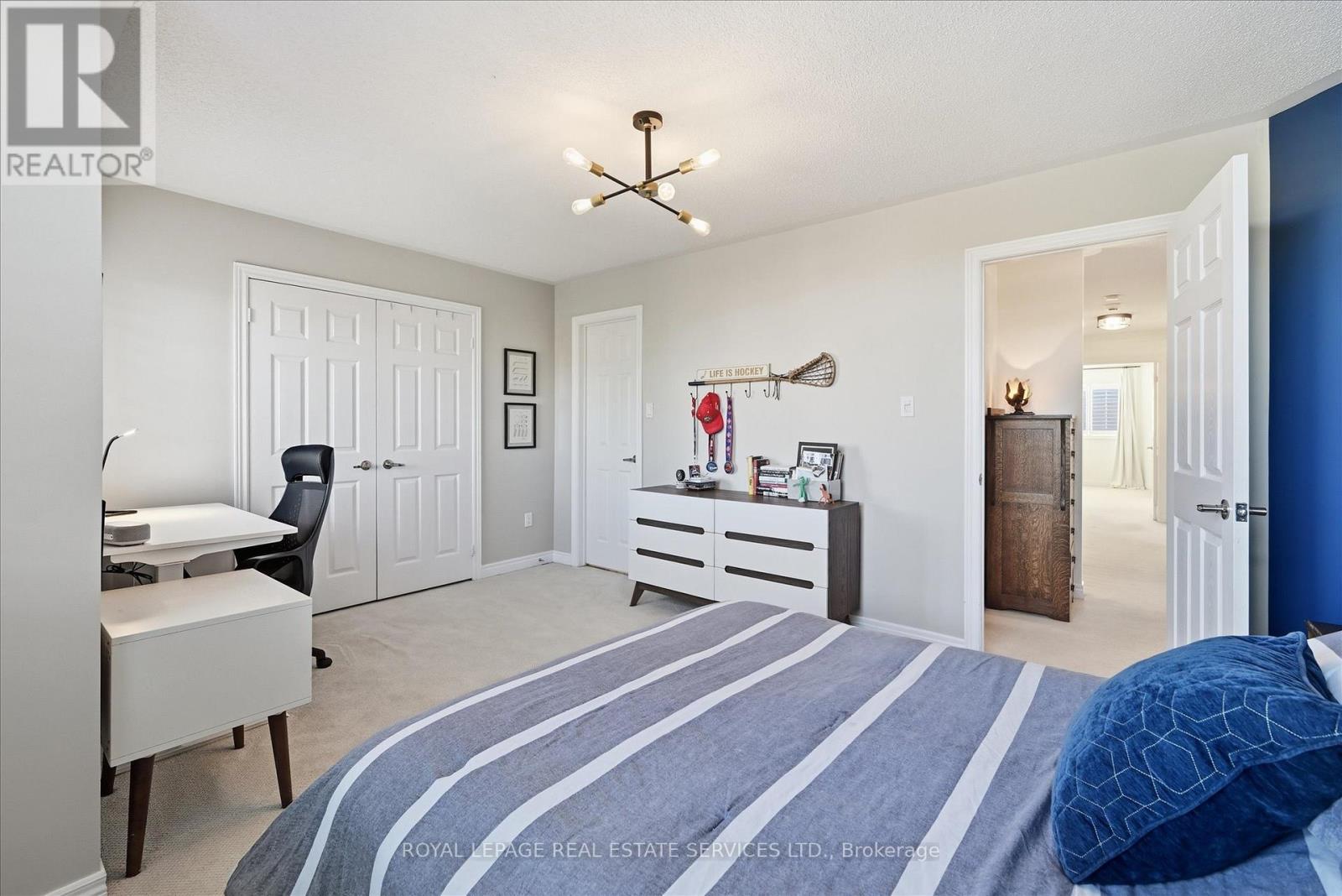 2102 Chatsworth Avenue, Oakville, Ontario  L6M 3X3 - Photo 30 - W12468532