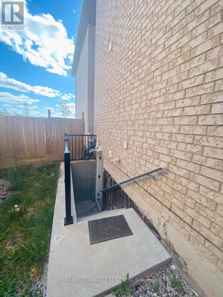 Basement - 766 Miltonbrook Crescent, Milton, Ontario  L9T 8N3 - Photo 10 - W12468537