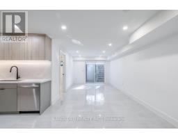 4 - 37 Boustead Avenue, Toronto (High Park-Swansea), Ca