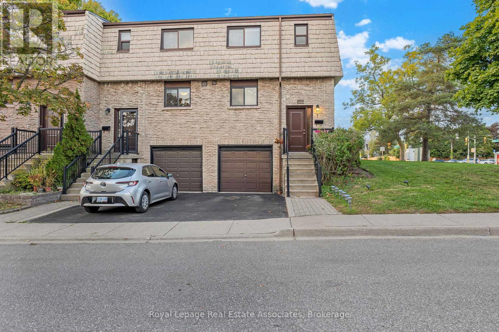 1 - 1536 Sixth Line, Oakville, Ontario  L6H 2P2 - Photo 1 - W12468583