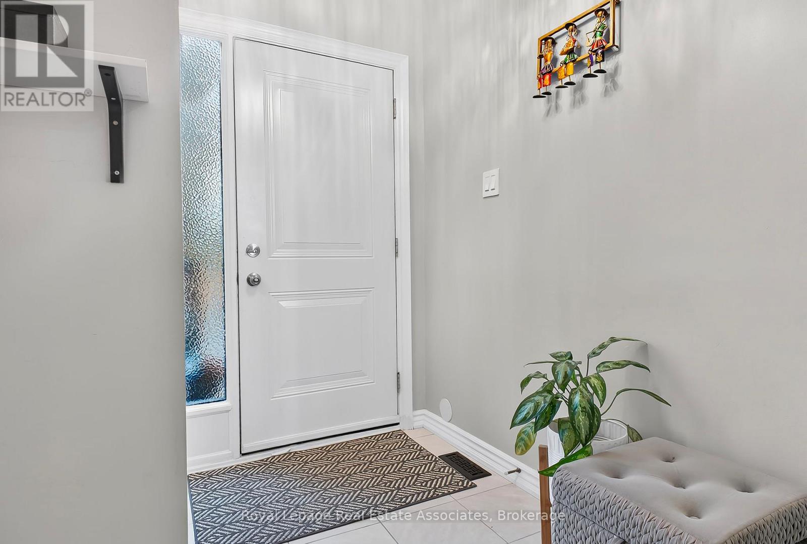 1 - 1536 Sixth Line, Oakville, Ontario  L6H 2P2 - Photo 3 - W12468583