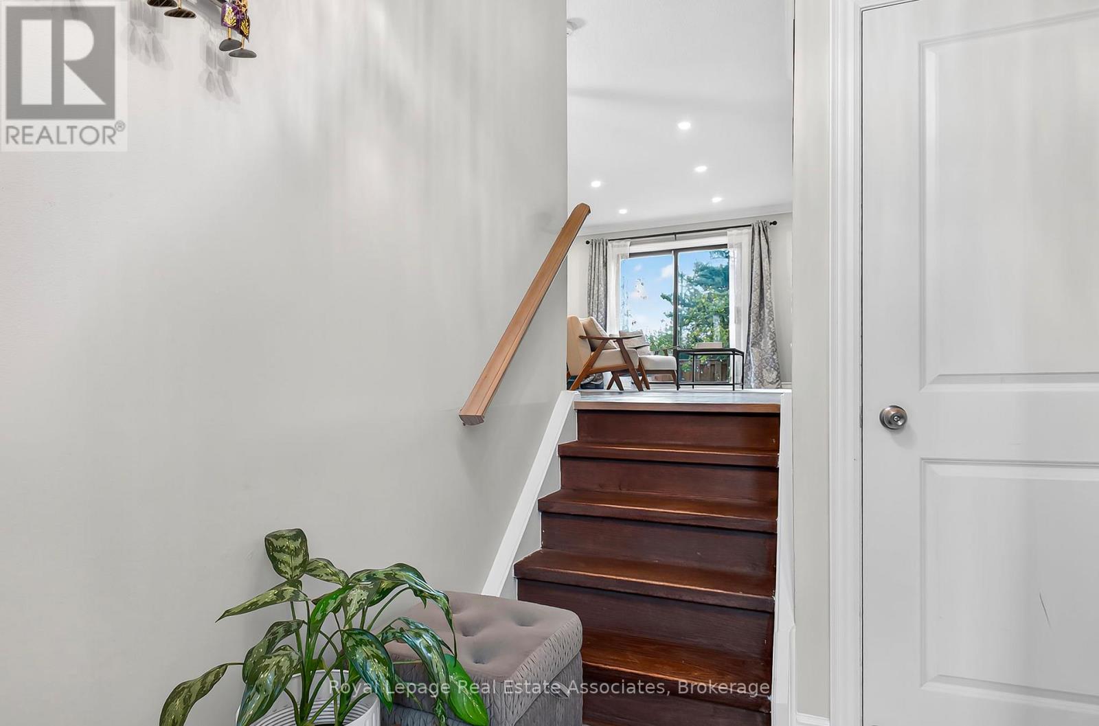 1 - 1536 Sixth Line, Oakville, Ontario  L6H 2P2 - Photo 4 - W12468583